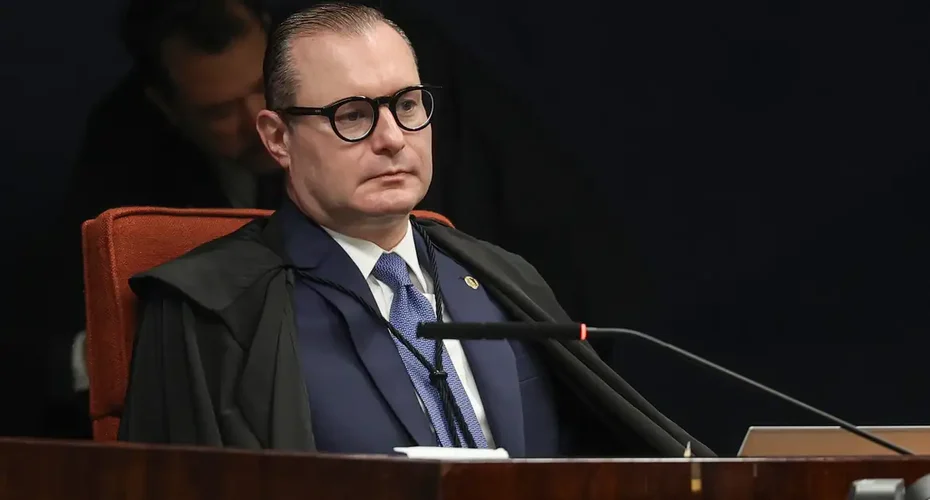 Dallagnol divulga sigilo fiscal de Zanin, que pede responsabilização