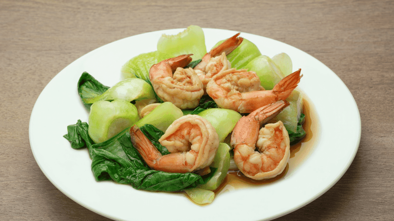 Como preparar acelga chinesa? Veja 3 ideias para um jantar leve e saudável