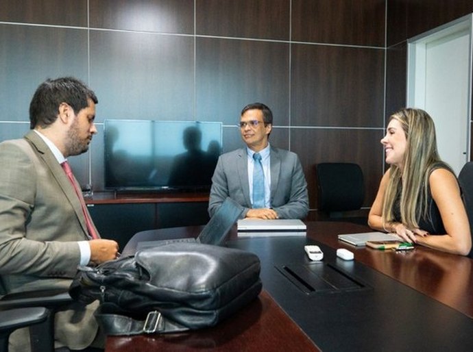 TRE/AL recebe visita de consultor do Prêmio Innovare