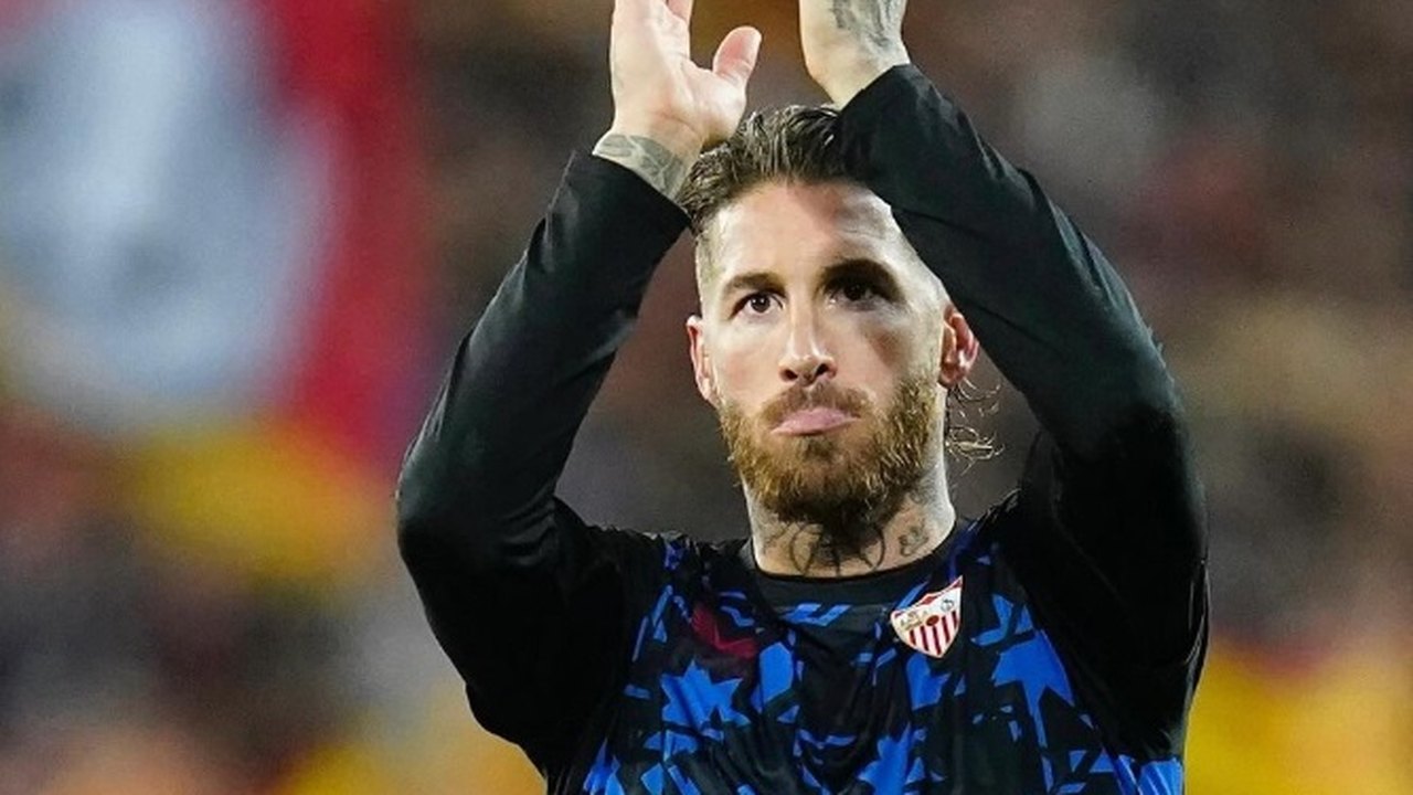 Ex-Real Madrid, Sergio Ramos se arrisca como cantor e lança música com grupo espanhol