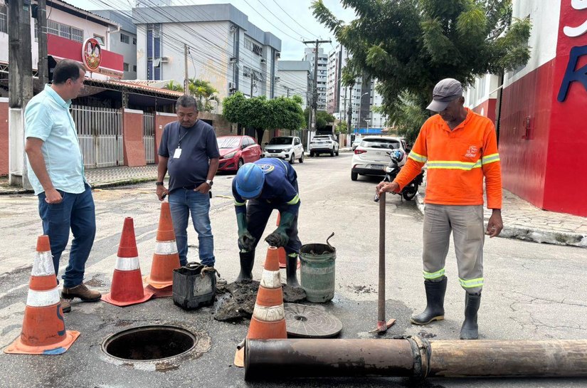 Operação Língua Suja identifica dois vazamentos de esgoto na Pajuçara
