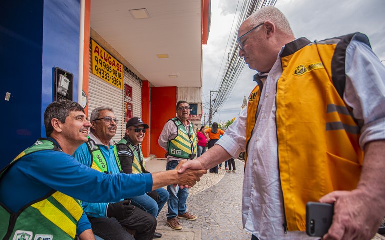 SMTT reabre seleção para novas vagas de mototáxi
