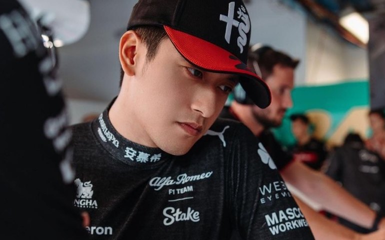 Piloto chinês renova com Alfa Romeo e grid da F-1 para 2024 só tem três vagas disponíveis