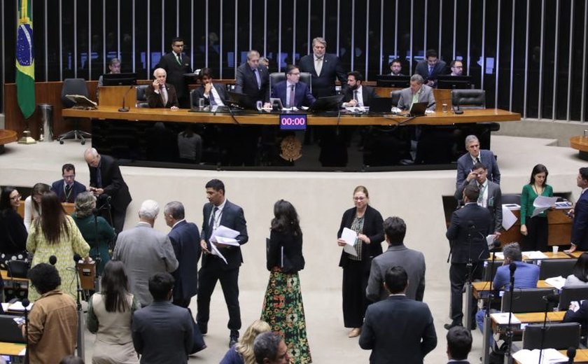 Seminário na Câmara discute como prevenir quedas de idosos; assista
