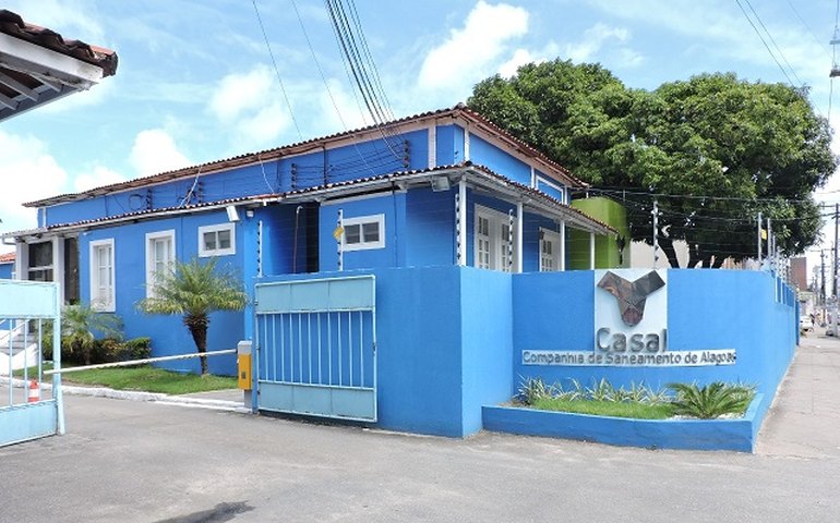 Casal trabalha para concluir reparo em elevatória e retomar abastecimento de Ouro Branco