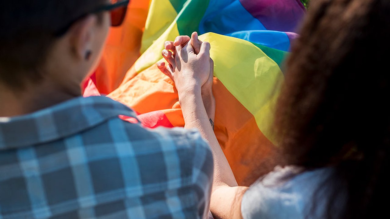 Em pesquisa inédita do IBGE, 44 mil adultos se declararam homossexuais ou bissexuais em AL no ano de 2019
