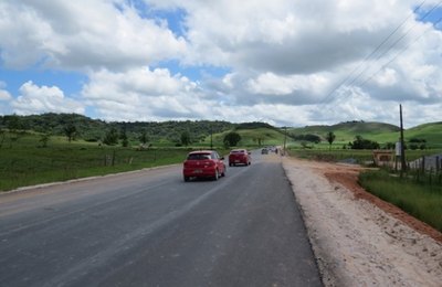Governador visita obra da rodovia que liga Matriz a Passo