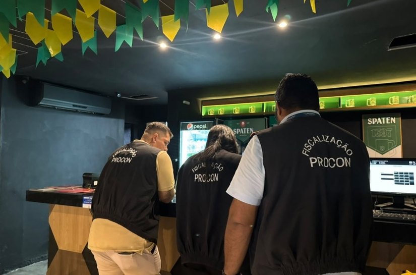 Procon Maceió e Abrasel orientam bares e restaurantes sobre direitos do consumidor