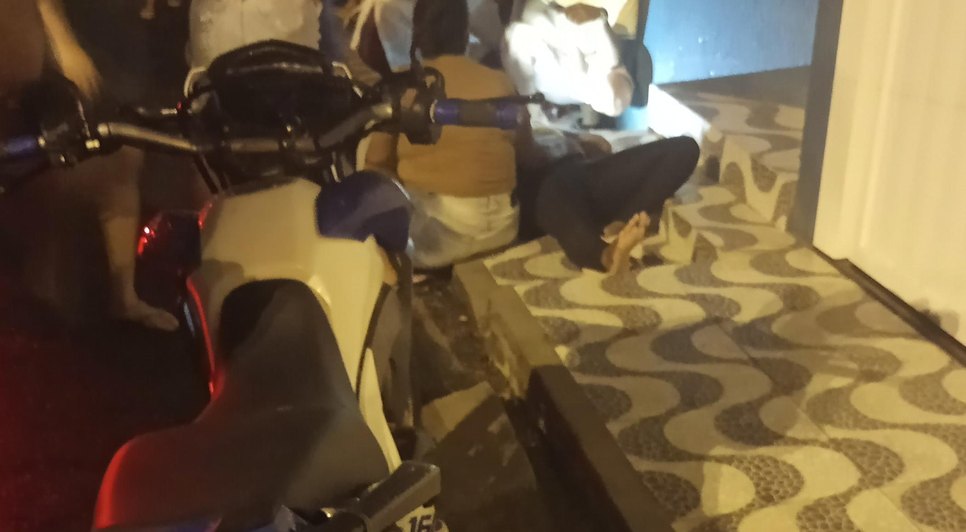 Briga de vizinhos termina com mulher golpeada por machado em Frei Paulo