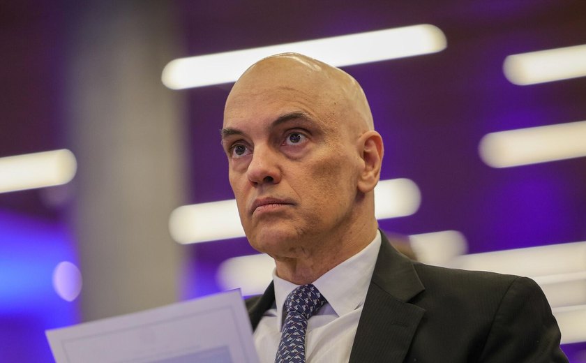 Moraes determina que Bolsonaro apresente convite oficial para a posse de Trump