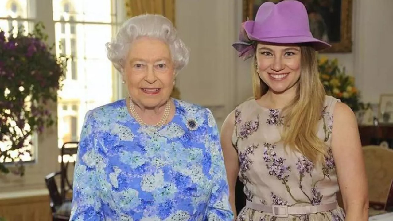 Juliana Baroni relembra encontro com Rainha Elizabeth II e revela gafes