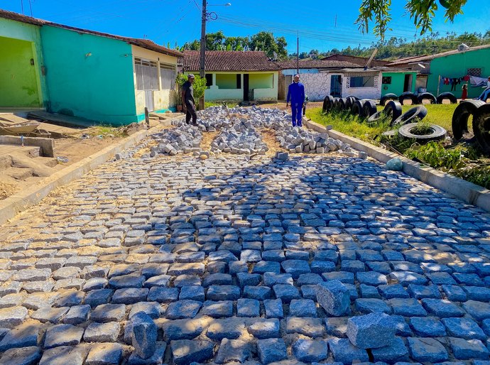 Programa Pavimenta Coruripe inicia pavimentação de 26 ruas no distrito de Pindorama
