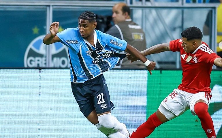 Internacional critica arbitragem após derrota para o Grêmio