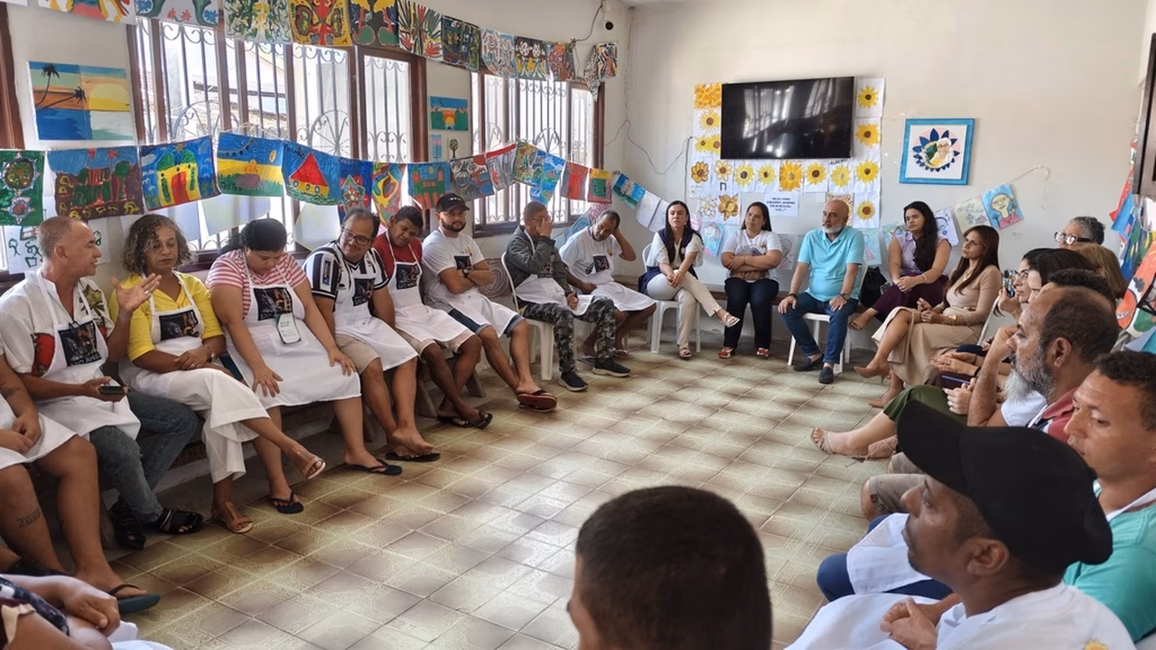 CAPS de Penedo vai concluir Projeto Nise em Cores e Formas com pintura mural às margens do rio São Francisco