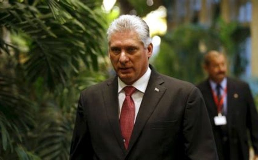 Parlamento cubano aprova indicados do novo presidente para compor ministério
