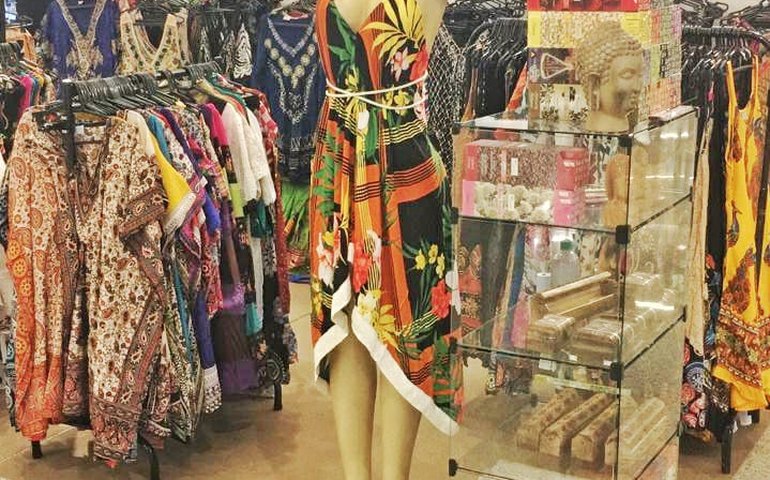 Feira internacional que reúne milhares de produções artesanais de vários países, se torna opção de lazer e compras entre os maceioenses e visitantes