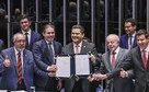 Alcolumbre homenageia Paim no fim da 6x1; entenda motivo
