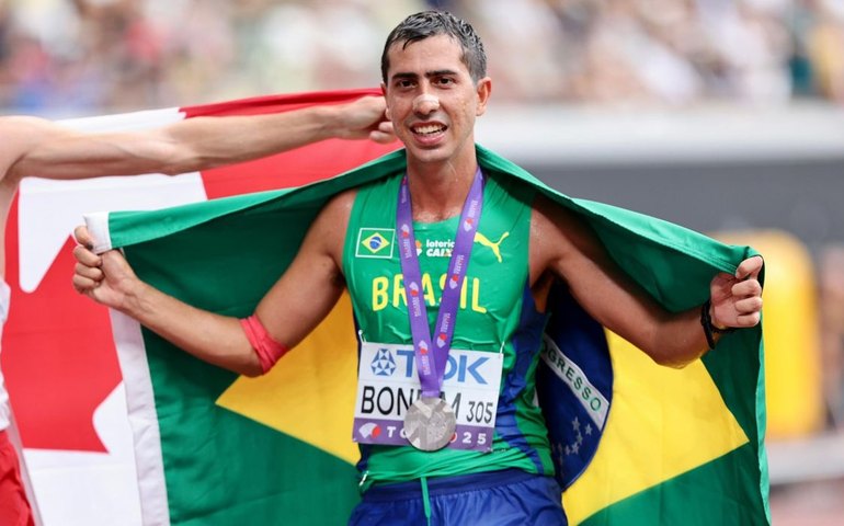 Caio Bonfim é prata na prova de 35 km do Mundial de Atletismo