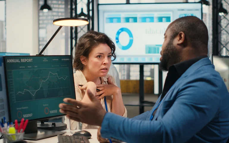 Falta de estrutura financeira compromete decisões estratégicas em empresas de serviços no Brasil