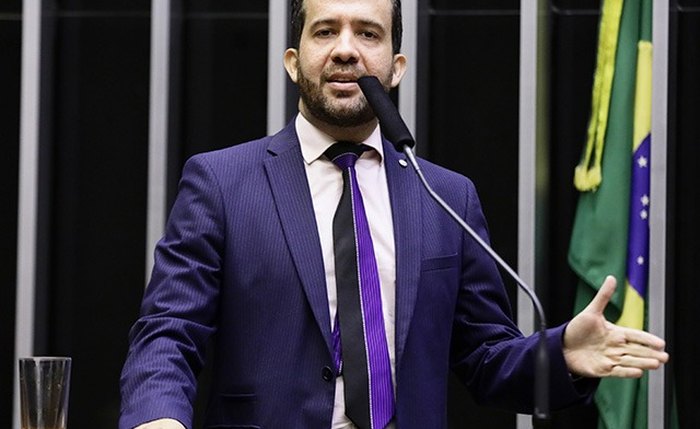 Deputado federal André Janones