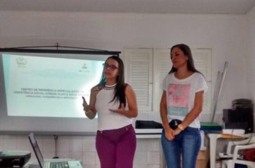 Creas de Olho D'Água Grande promove palestra sobre os serviços ofertados