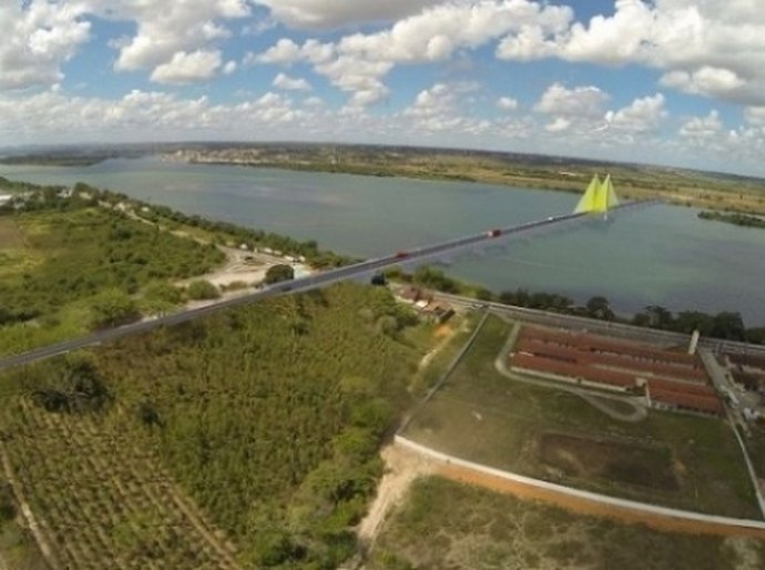 Comerciantes aguardam com expectativa construção da ponte