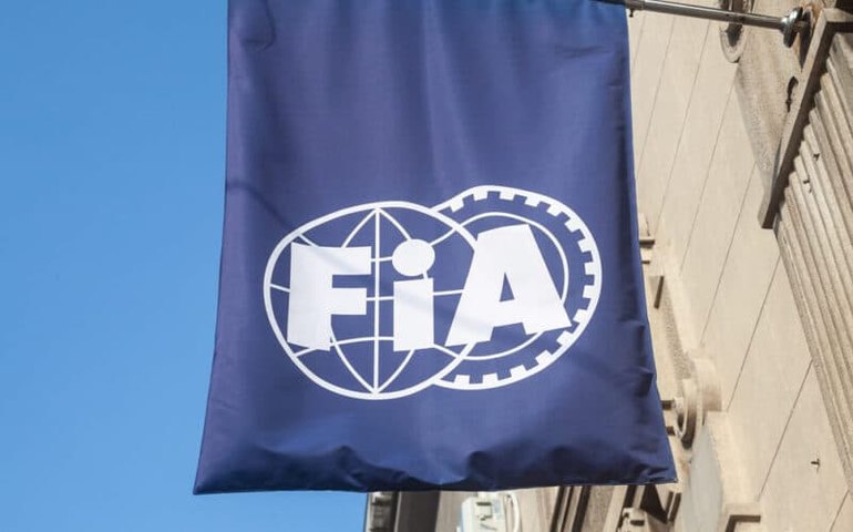 FIA amplia punições e Hamilton e Sainz perdem posições na classificação final na Áustria