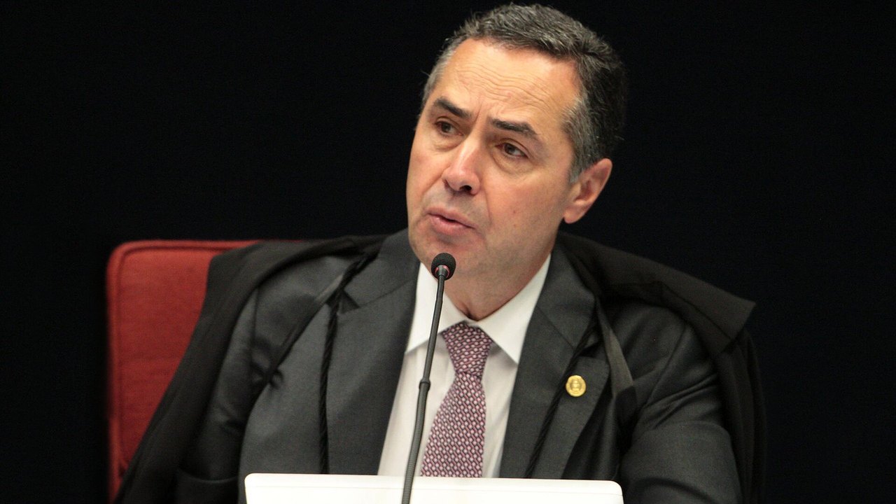 Barroso rebate críticas da Economist e nega crise de confiança no STF