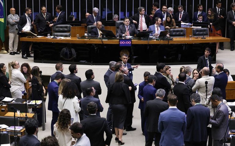 Congresso aprova LDO com superávit de R$ 34 bilhões em 2026