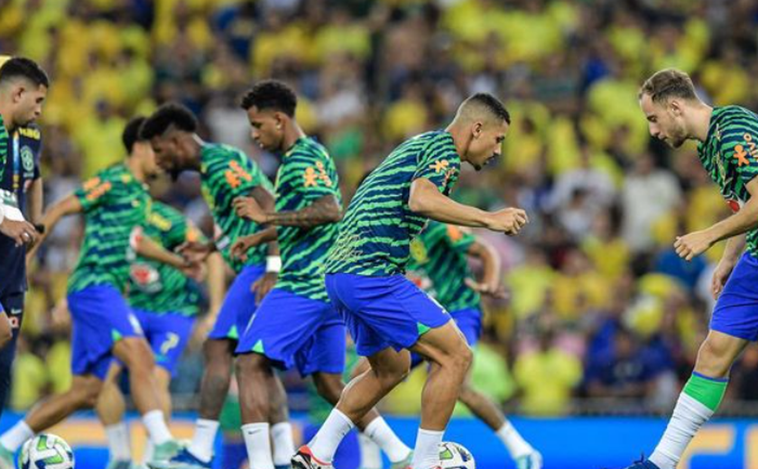 Brasil repete falhas em campo e sofre derrota histórica para a Argentina em dia de pancadaria