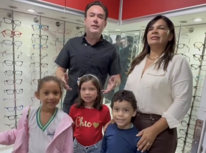 Prefeito Jorge Galvão lança programa Veja Bem voltado à saúde ocular dos alunos de Jundiá