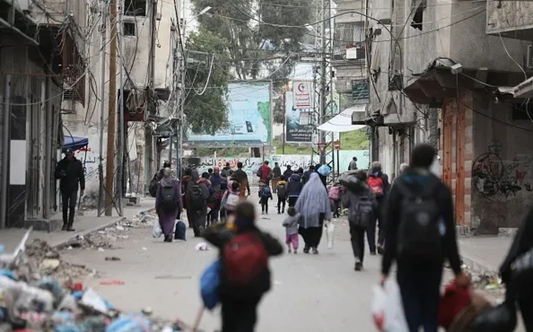 Israel diz que ter matado chefe de segurança interna do Hamas após invadir maior hospital de Gaza, onde também prendeu 80 pessoas