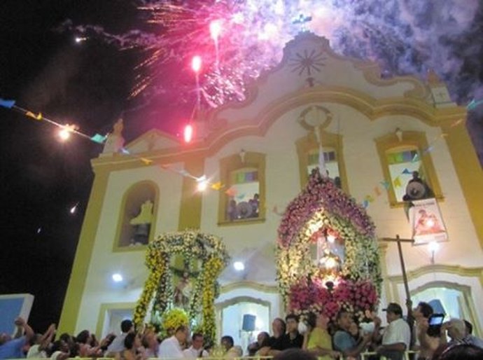 Tradicional festa da Padroeira de Anadia começa no domingo, 24