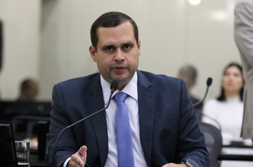 Fernando Pereira parabeniza prefeitos alagoanos vencedores de premiações nacionais