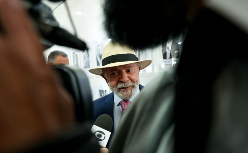 Lula celebra anúncio de cessar-fogo na Faixa de Gaza