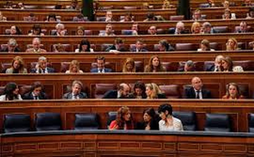 Parlamento da Espanha aprova lei de anistia para separatistas da Catalunha