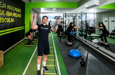 O fim da academia como a gente conhece: por que o consumidor não quer mais apenas "malhar"