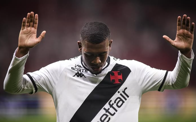 Vasco detona desempenho de árbitro e pede afastamento: 'Atuação desastrosa'