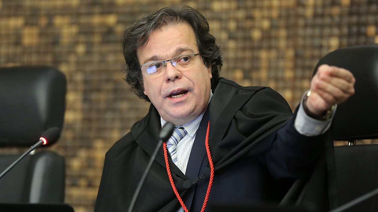 TJ suspende decisões que impediam descontos da reforma previdenciária em Alagoas