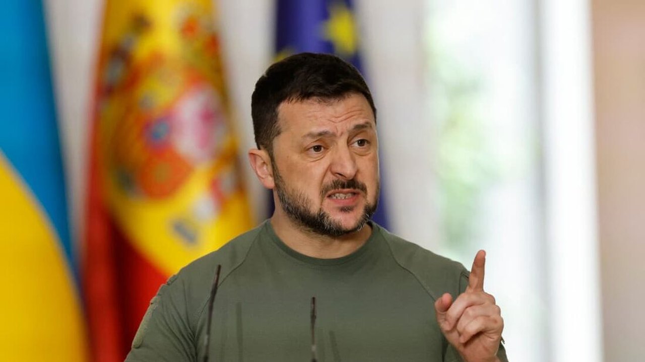 Zelensky consegue novo apoio financeiro da UE, e Putin ameaça ocidente