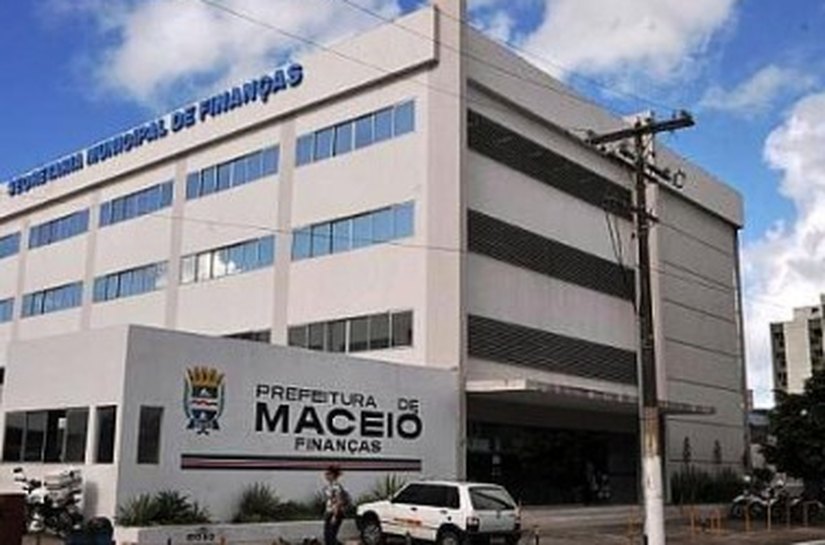 Cidadãos têm até dia 30 para regularizar débitos com descontos