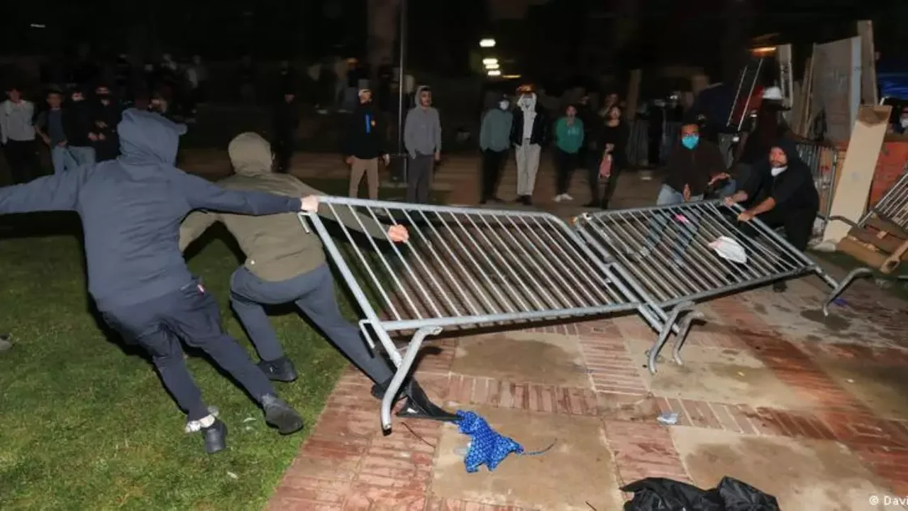 Protestos nas universidades dão a China, Rússia e Irã combustível para explorar as divisões nos EUA