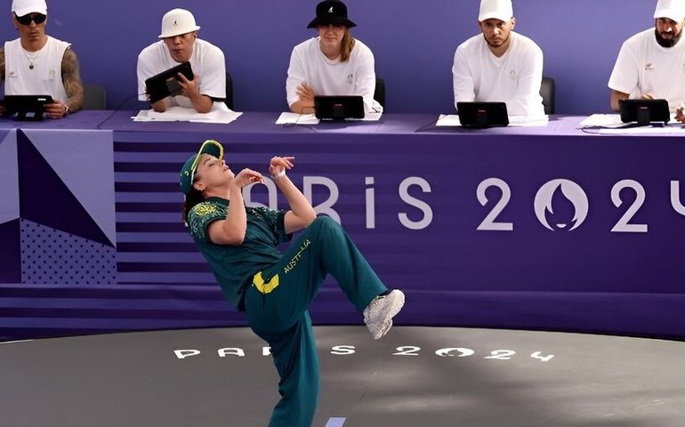 Professora australiana que competiu breaking em Paris posta vídeo sobre viralização: 'Parem'