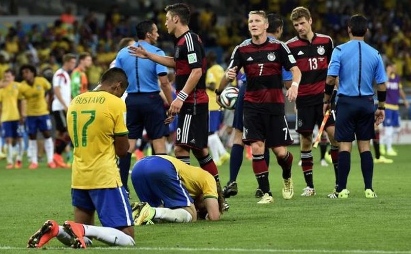 Jogadores alemães admitem que se emocionaram ao ver torcida chorando após 7 a 1