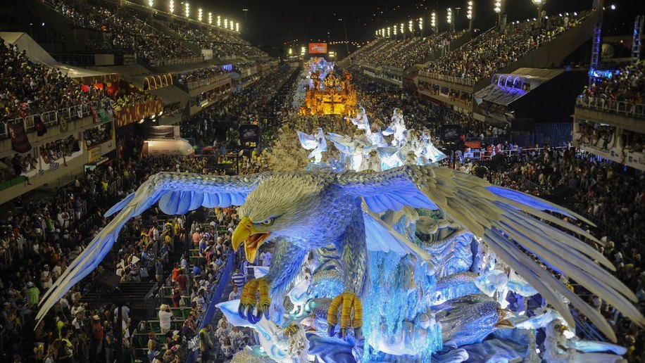 Escolas de samba do Rio começam a ensaiar domingo no Sambódromo