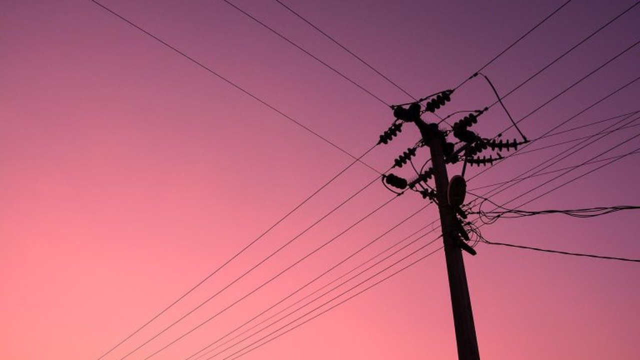 9 distribuidoras contratam 815,59 MW em leilão de energia da CCEE; investimento é de R$ 5,46 bi