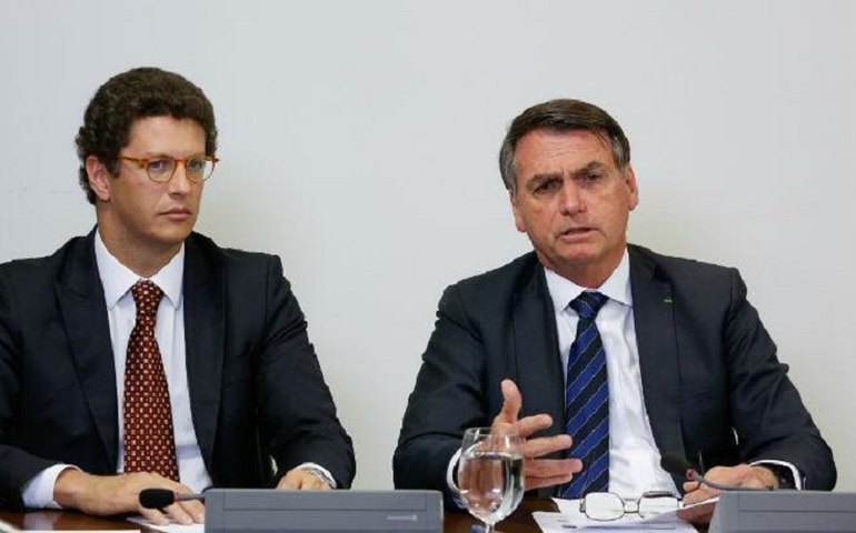Bolsonaro deu aval a Salles, afirma MPF