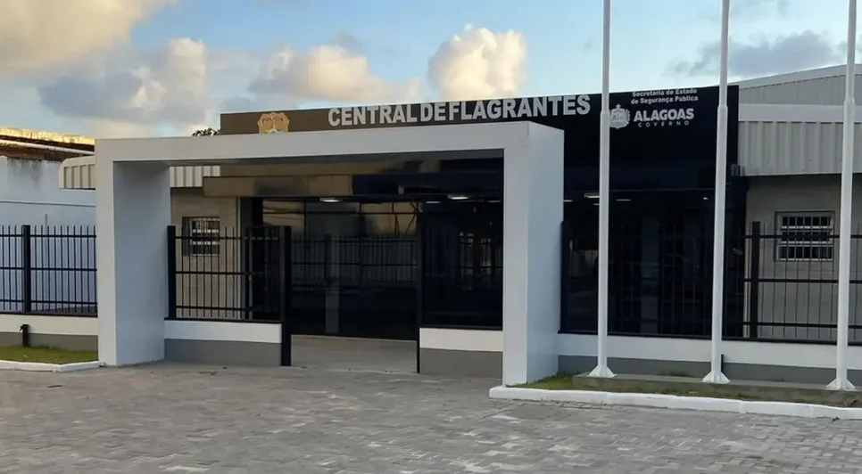 Mulher foi conduzida à Central de Flagrantes