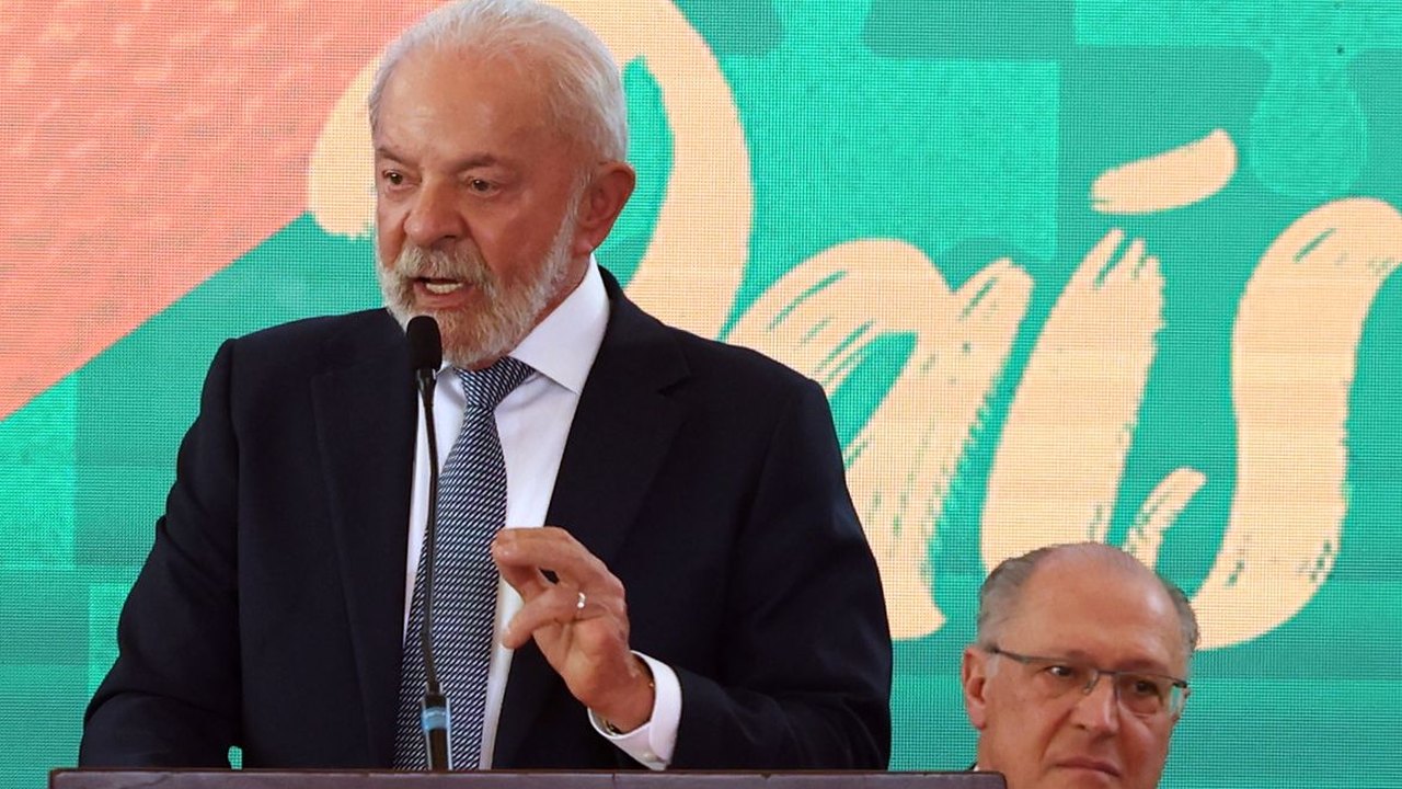 Governo anuncia R$ 30 bi em crédito para setores afetados por tarifaço