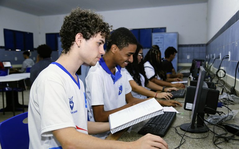 Rede estadual expande o ensino integral e Alagoas fica acima da média nacional